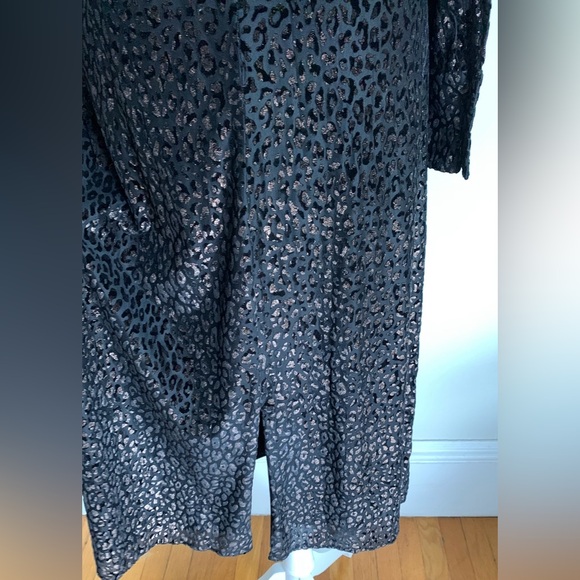 Elie Tahari Elegant Black Long Sleeve Dress. Size XS. Like new. - Picture 10 of 10